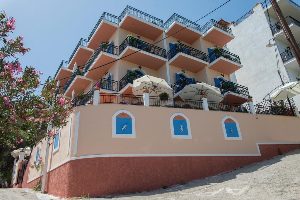 Maria Studios Poros Town Екстер'єр фото