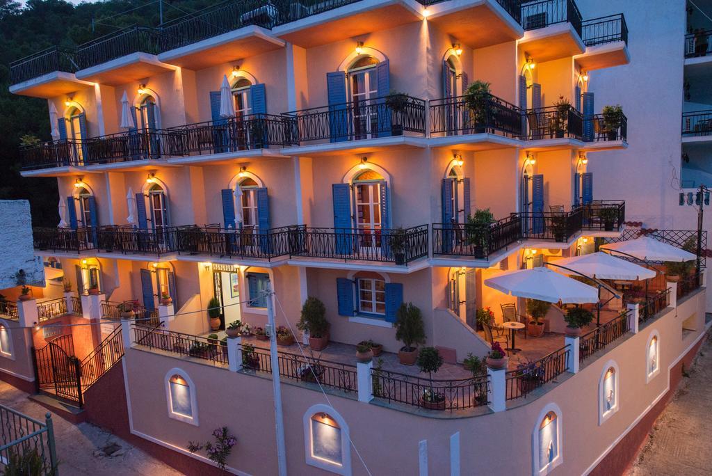 Maria Studios Poros Town Екстер'єр фото