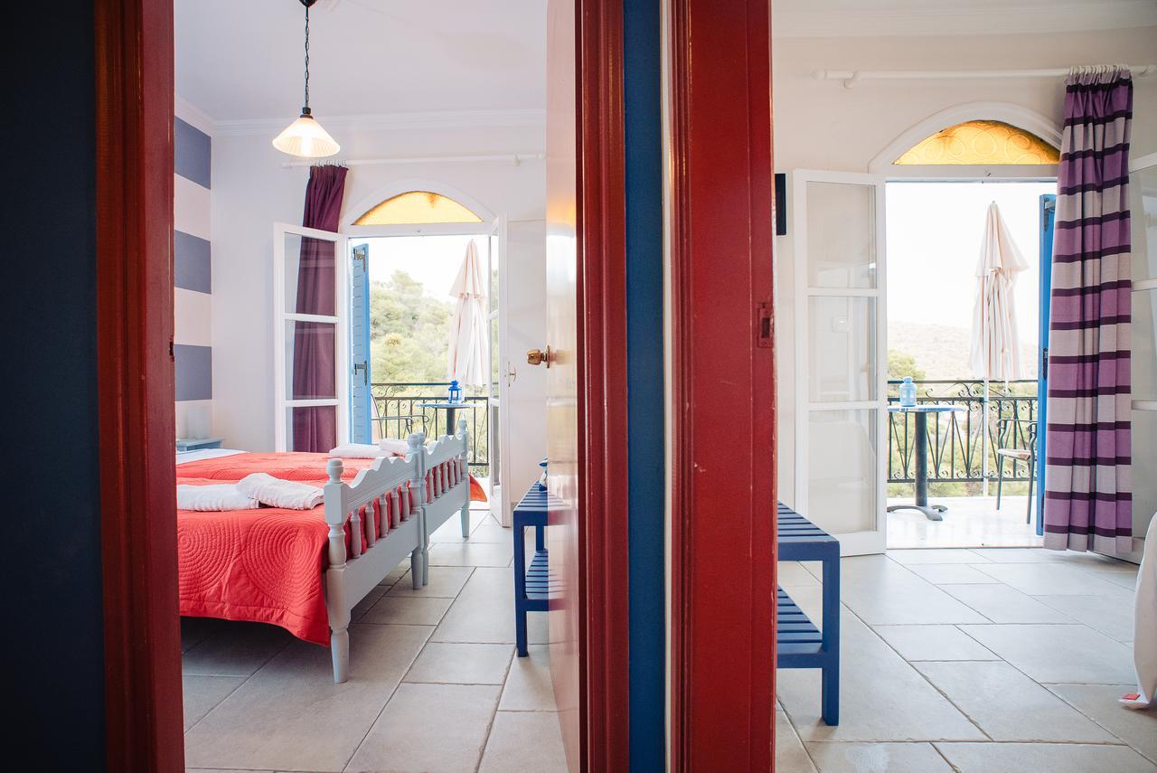 Maria Studios Poros Town Екстер'єр фото